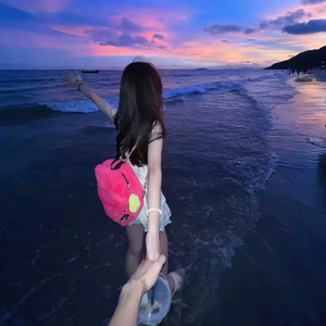 Ai金晨被❌到喷水18禁网站
